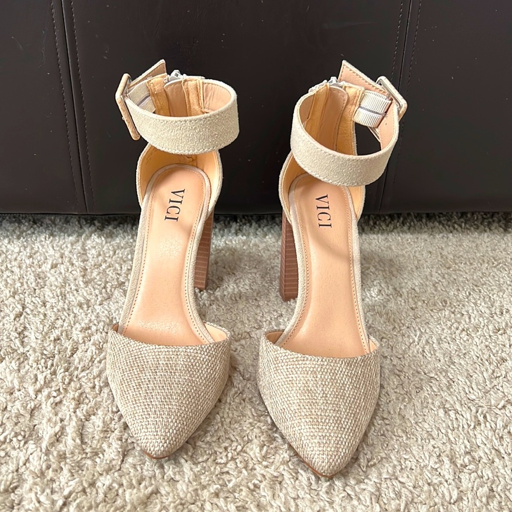 Price reduced! VICI- Block Heels -6